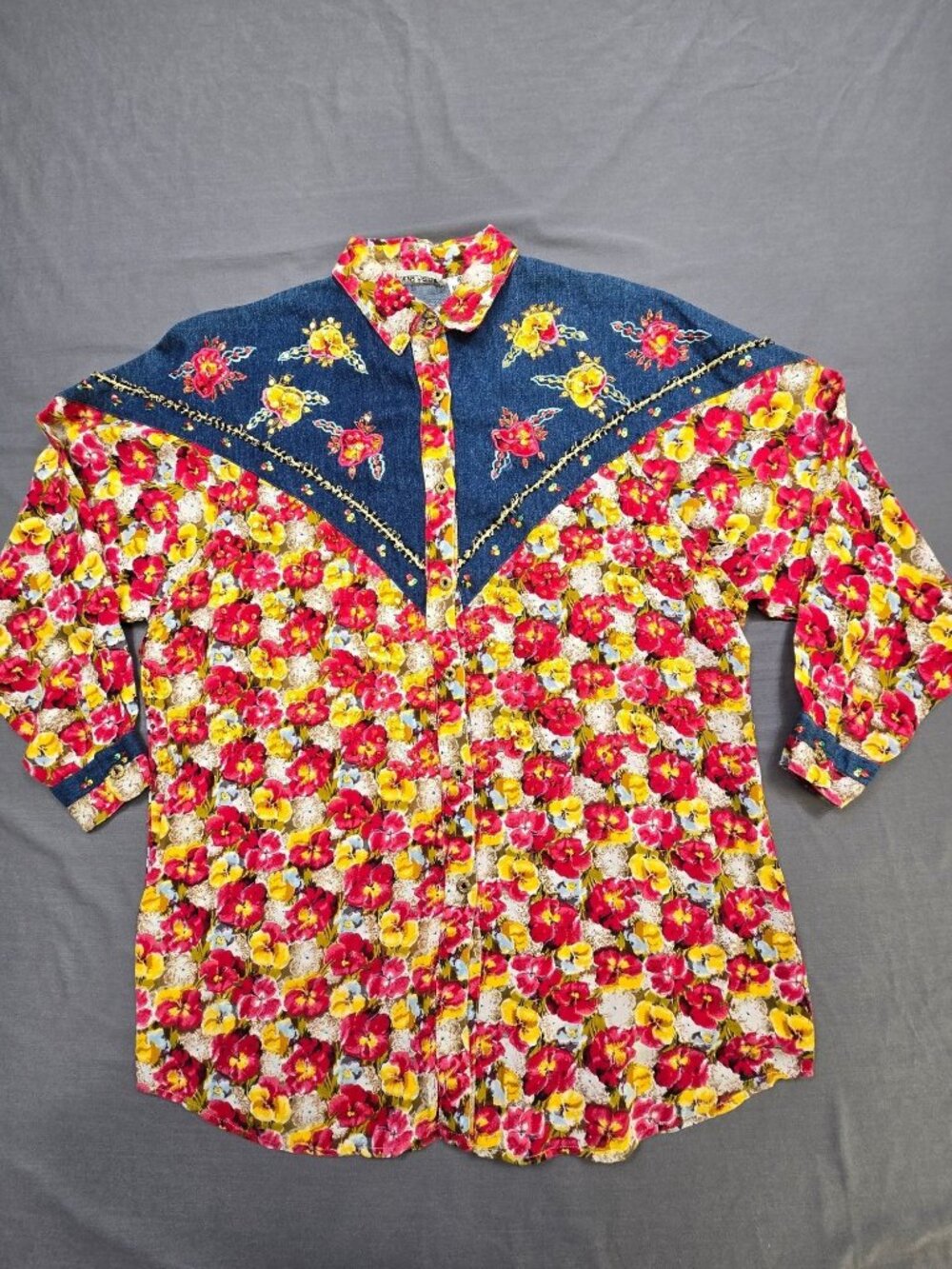 Jane Ashley Small Western Floral Print Denim Yoke Button Up Shirt